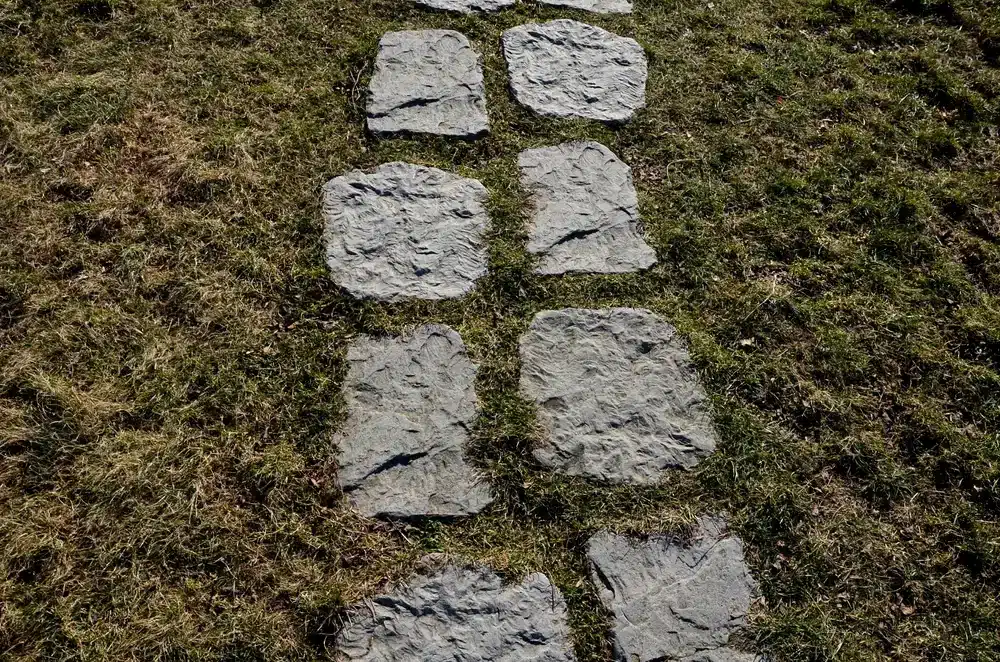 Kámen v zahradě - břidlice chodník